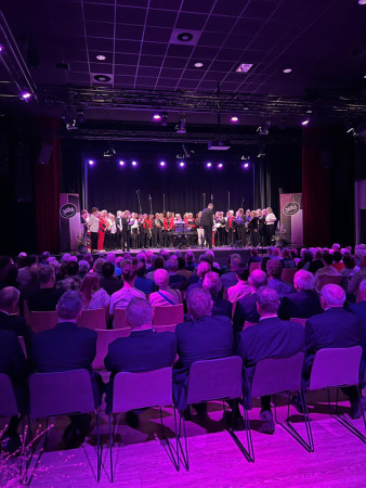 kiekje vanuit de zaal (schammert)